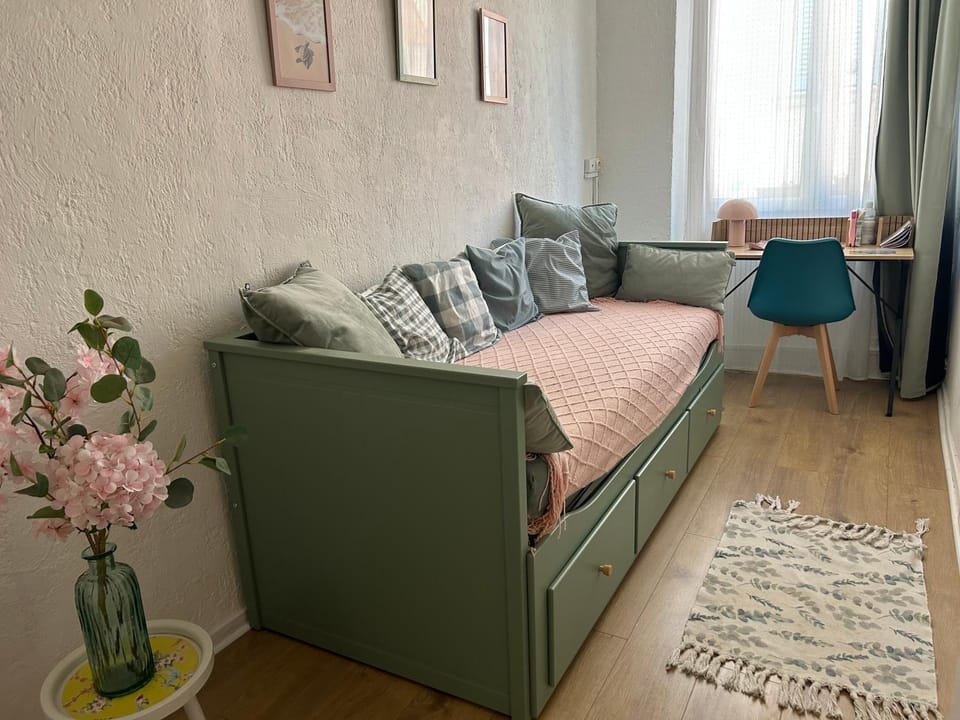 Appartement dans le vieux Toulon Apartment in Toulon