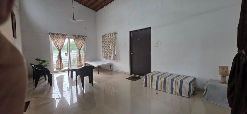 White House - Near Airport -Entire Villa Villa in Maharashtra