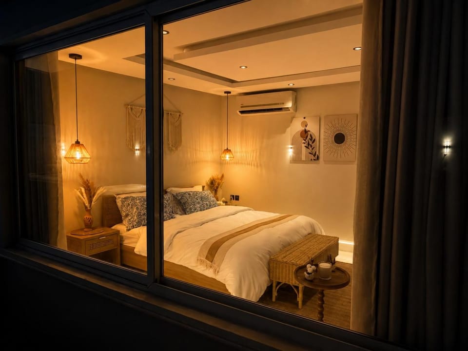 Bed, Bedroom