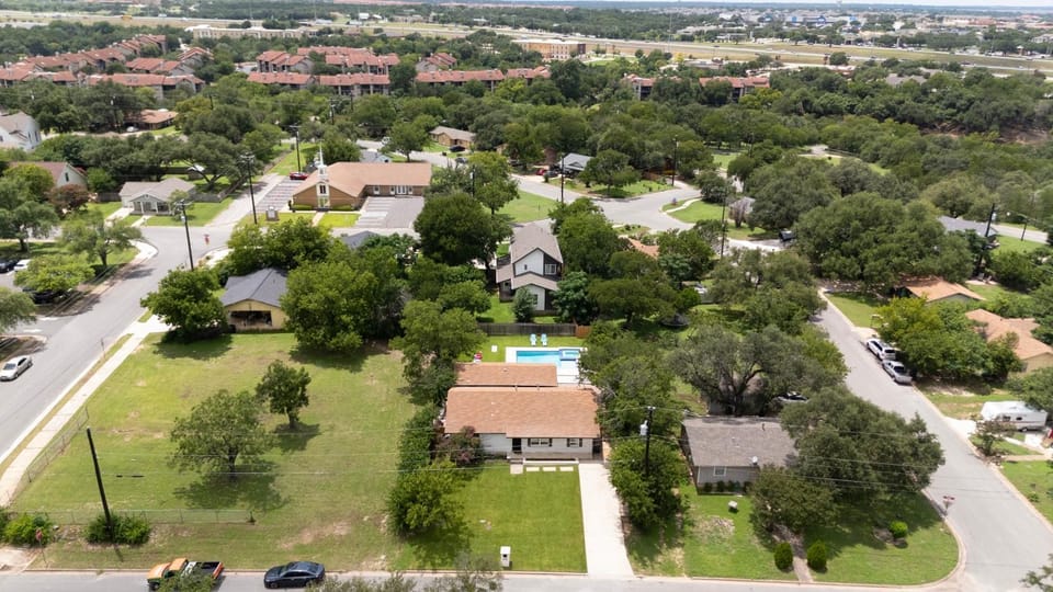 Property building, Bird's eye view