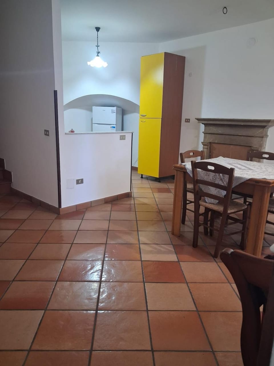 Kitchen or kitchenette, Living room, Dining area, stove