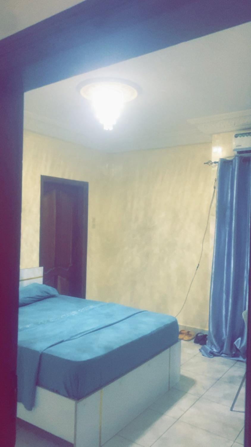 Beautiful & comfortable room in a calm secure area Vacation rental in Dakar