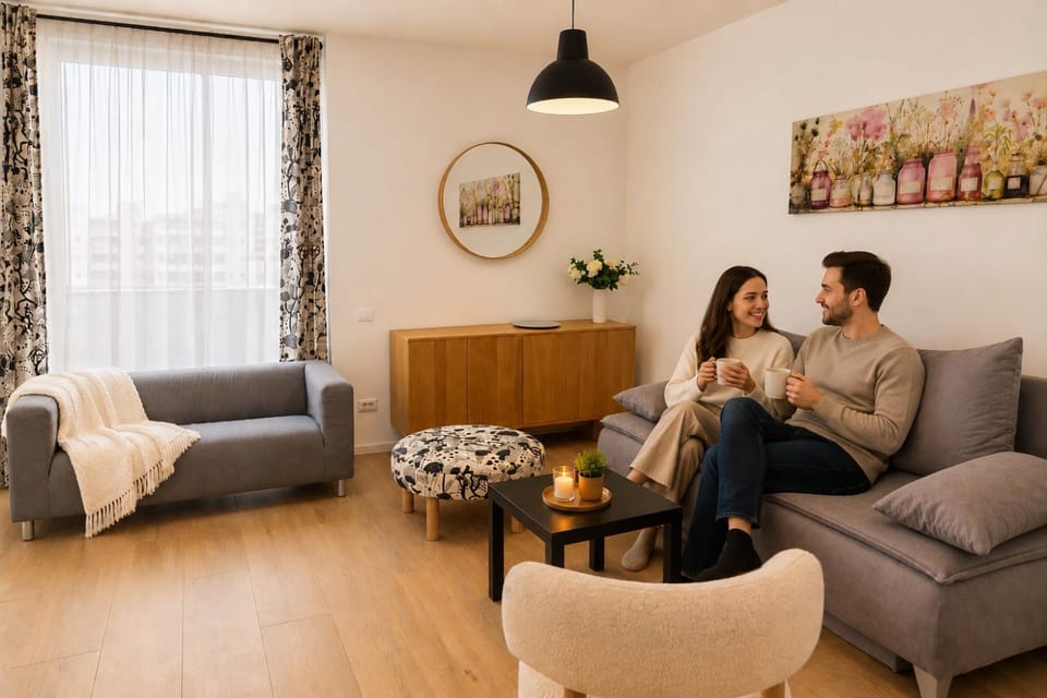 Living room, Seating area, Guests