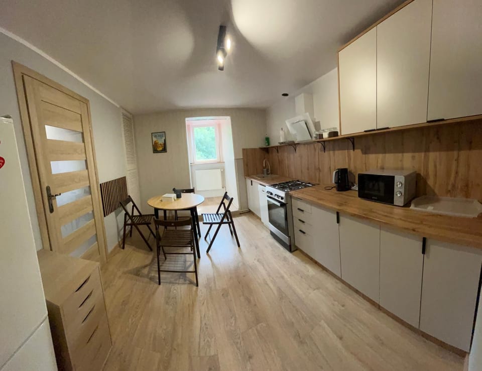 Kitchen or kitchenette, Dining area, dishwasher, oven, stove, toaster