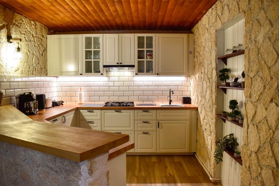 Kitchen or kitchenette, stove