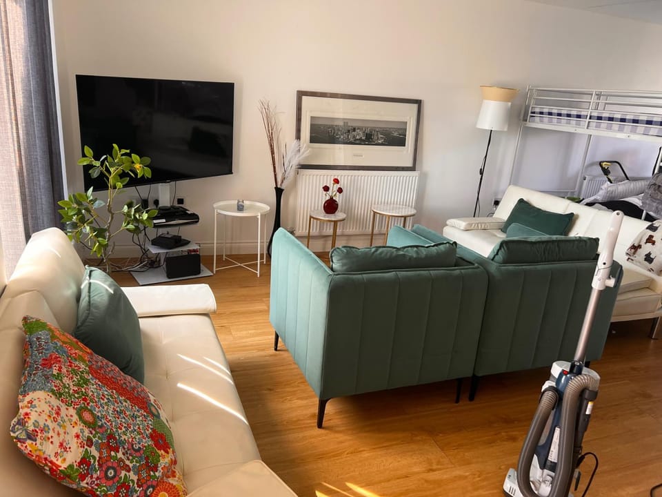 Cozy Crook Retreat with 2 Bedrooms near Kyren House in England