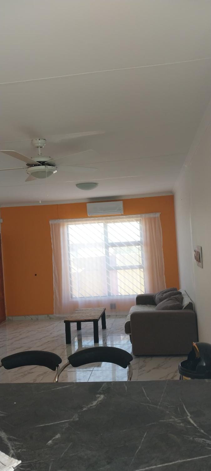 The smilin house Apartment in Namibia