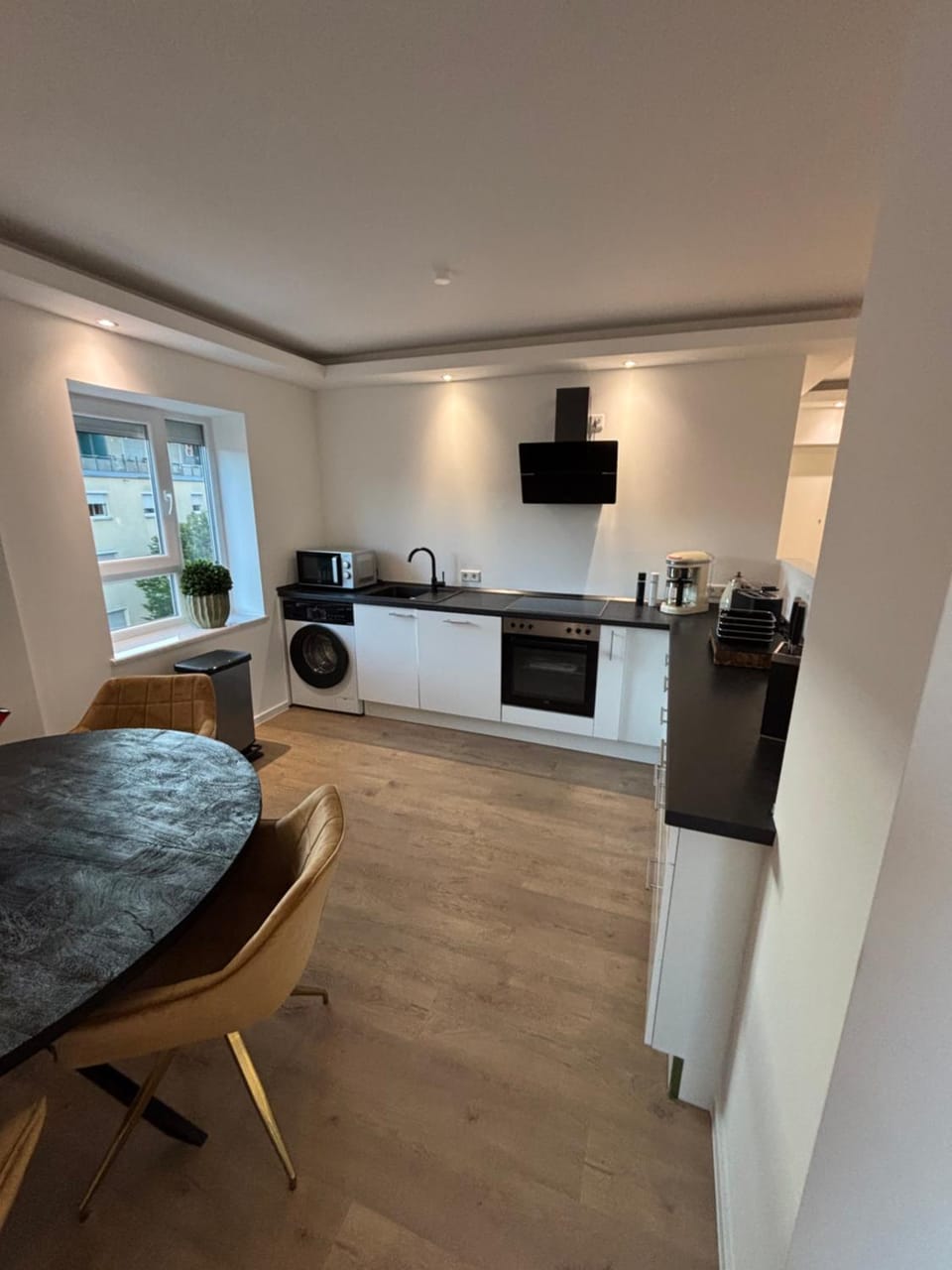 EM Signature Apartment Nürnberg 2 Schlafzimmer Balkon Parkplatz 4 Gäste Apartment in Fürth