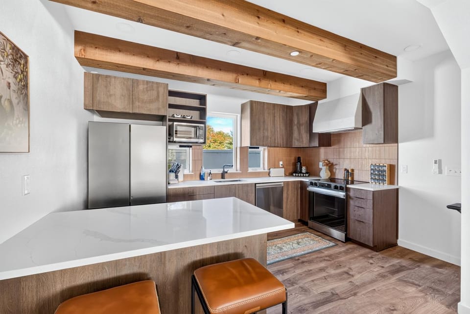 The Adelynn - Luxury townhome in the Center of PDX House in Portland