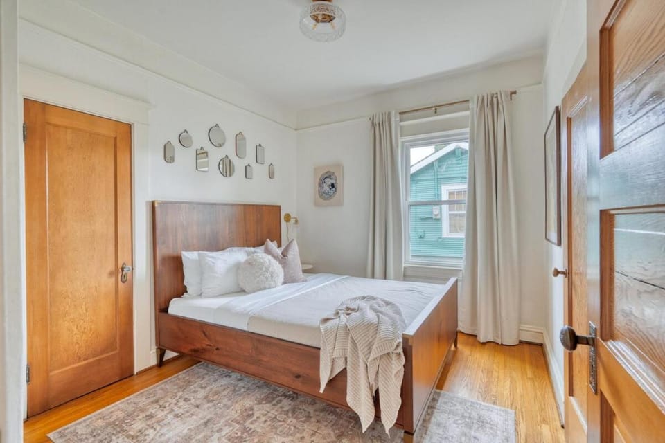 Vintage Portland Home - Steps from Mississippi Ave House in Portland