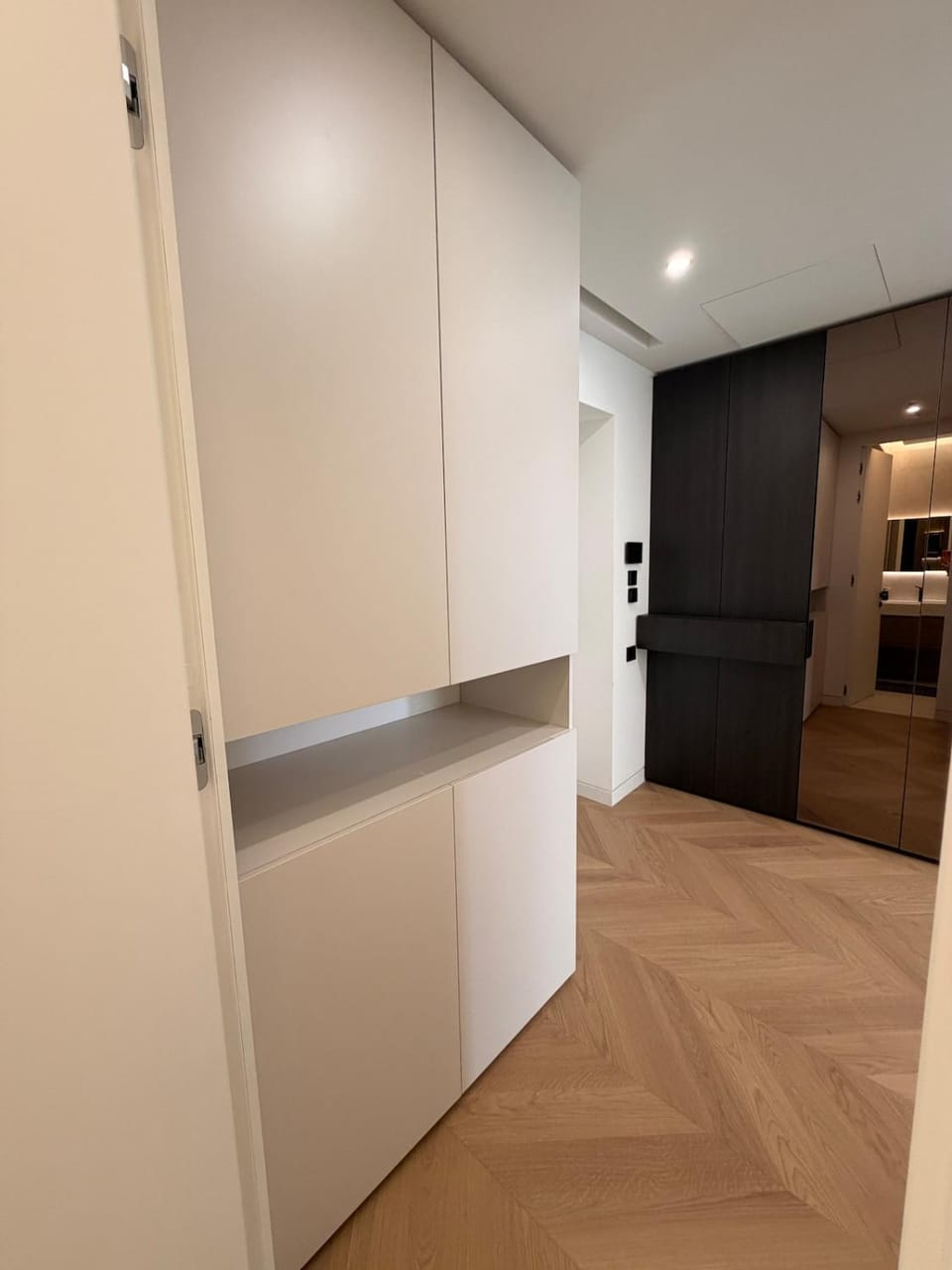 Gold Suite Pool, Spa and Gym Apartment in Bucharest