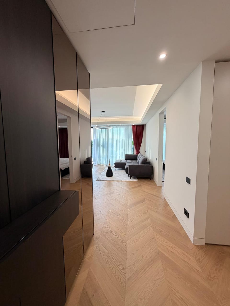 Gold Suite Pool, Spa and Gym Apartment in Bucharest