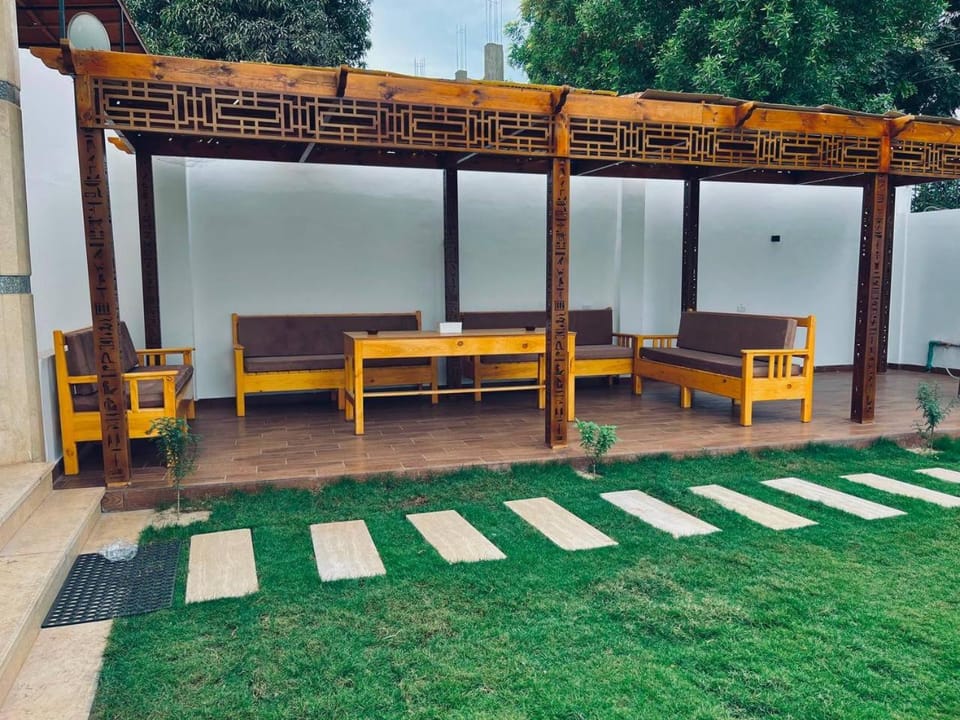 Patio, Spring, Day, Natural landscape, Garden, Garden view
