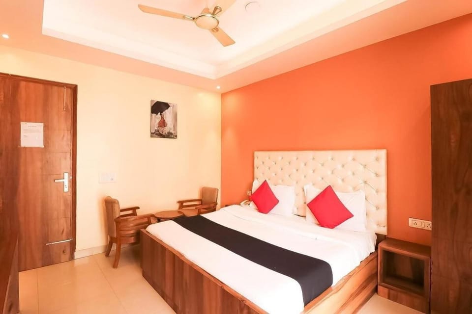 Bed, Photo of the whole room