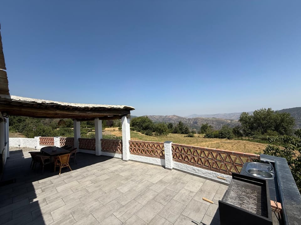 View (from property/room), Balcony/Terrace