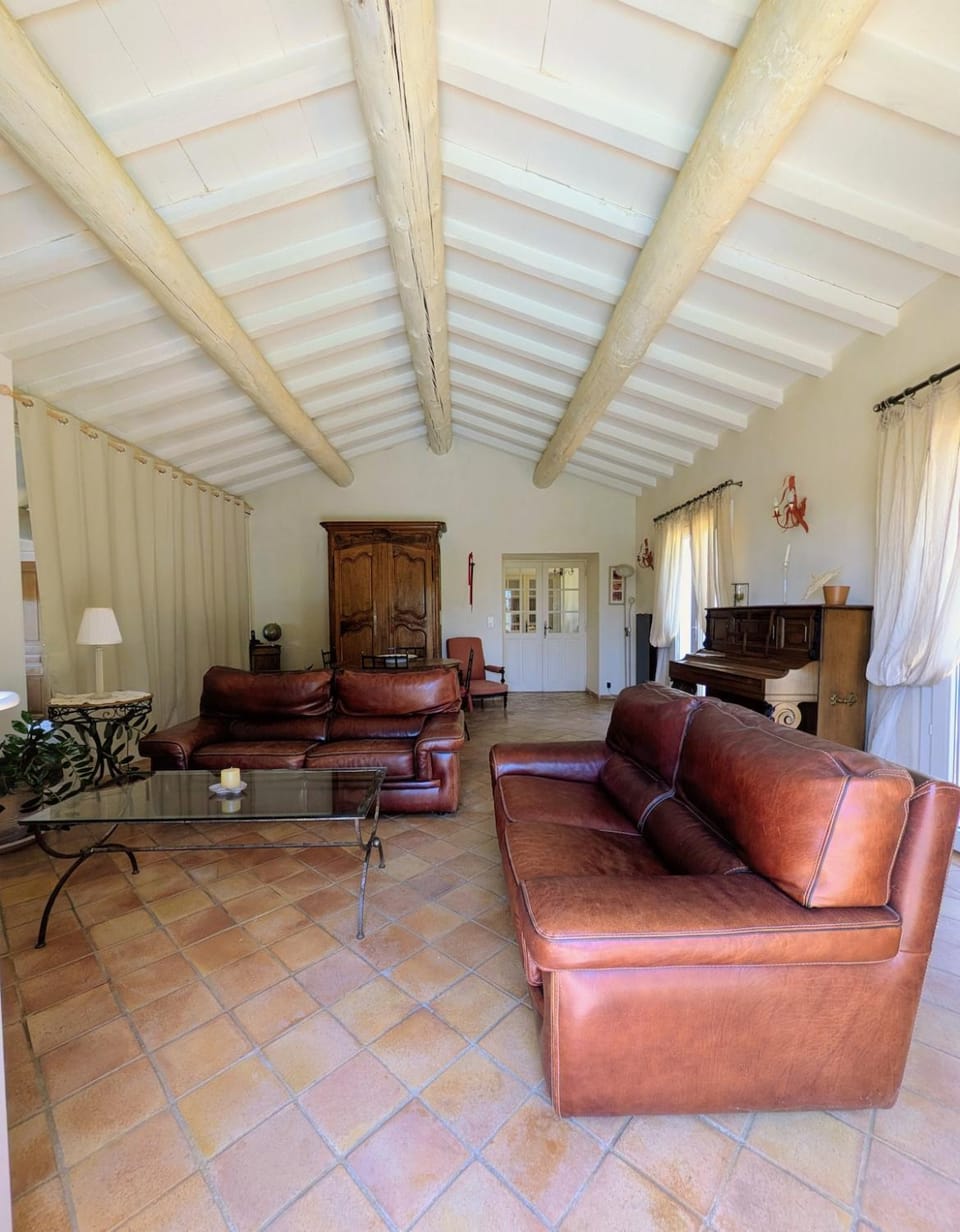 Le Mas d'Alexandre House in Arles