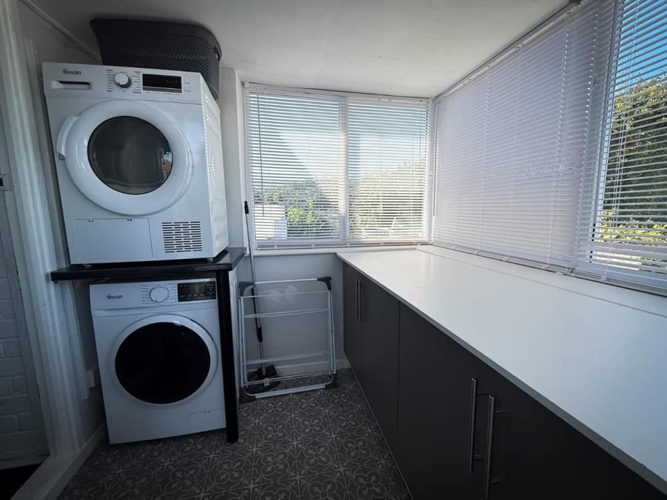 Cosy Southport Bungalow 2 Bedroom with Parking House in West Lancashire District