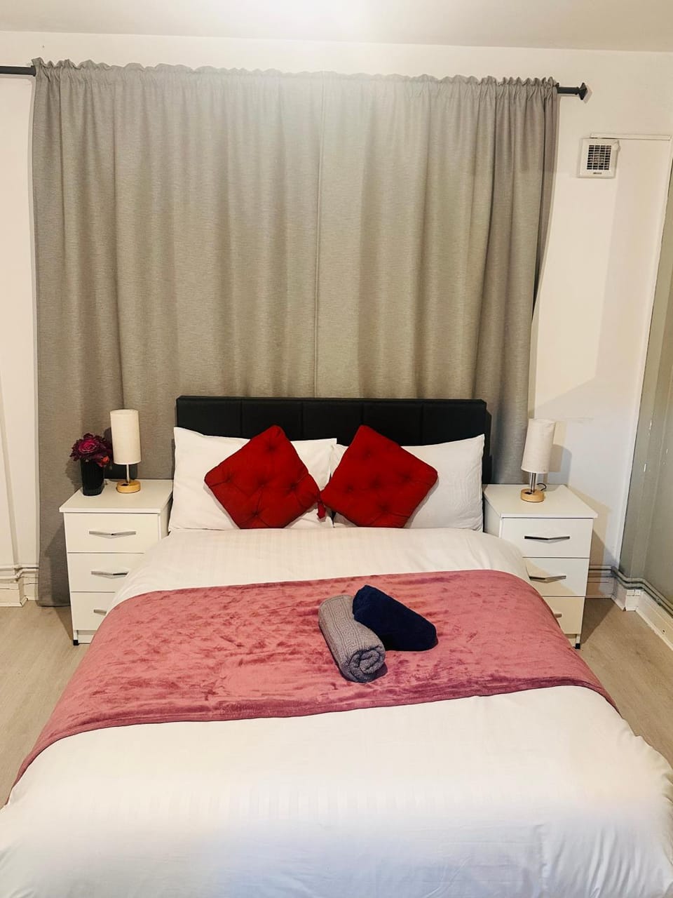 Photo of the whole room