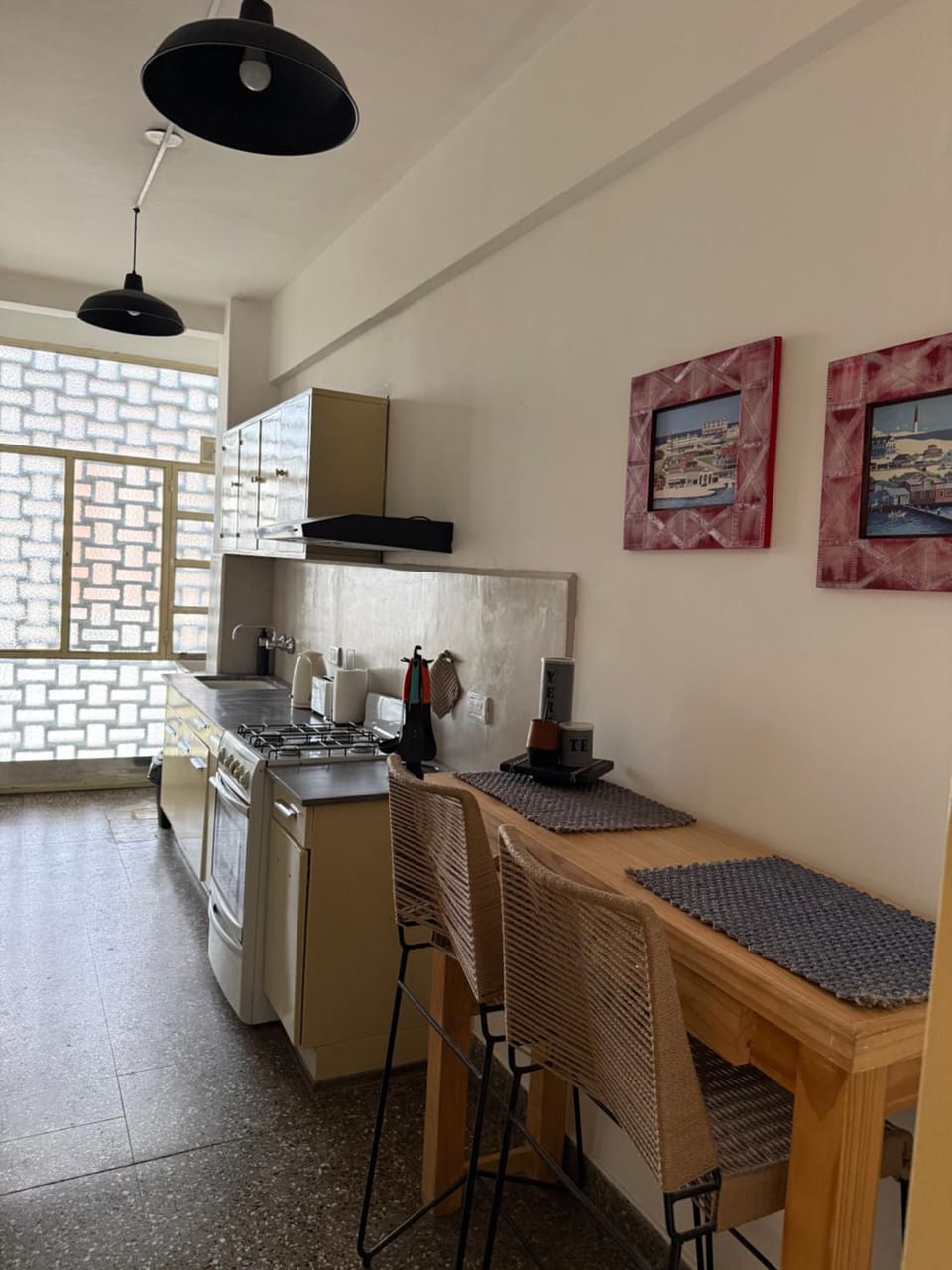 Kitchen or kitchenette