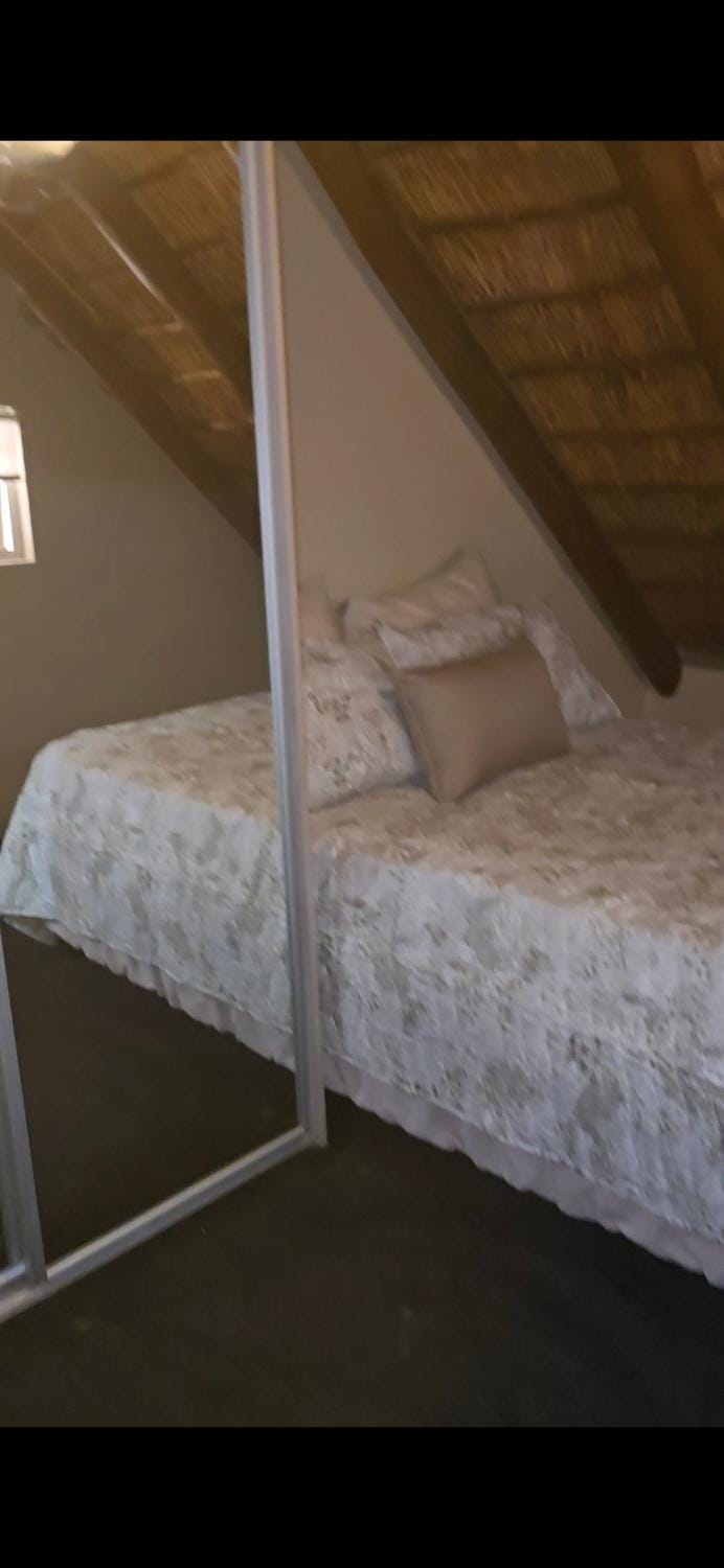 Sunbird Estate - 3 Bedroom Apartment Apartment in Roodepoort