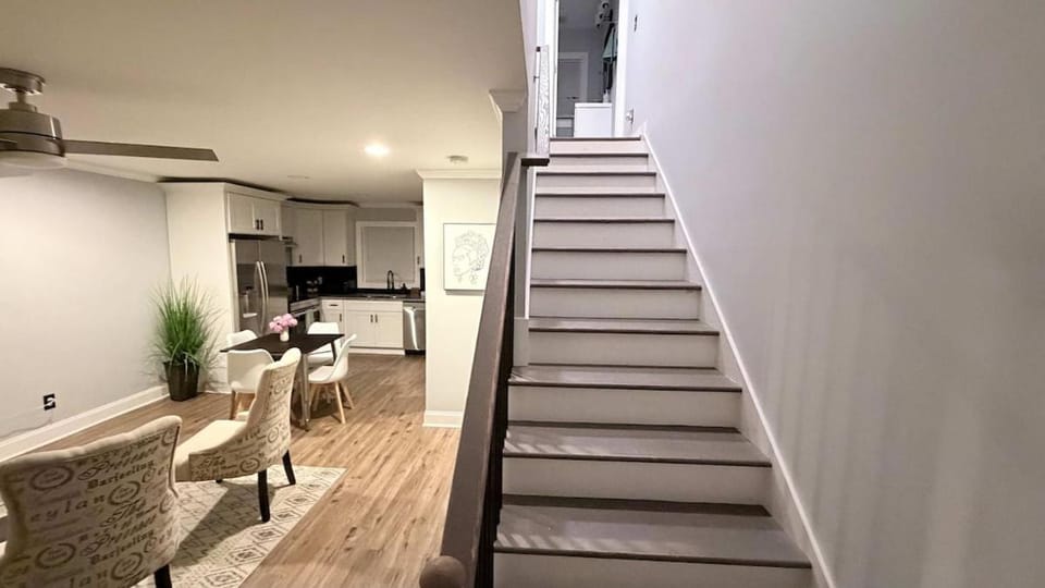The Terminal Hideaway - 3 Beds - Sleeps 6 House in College Park