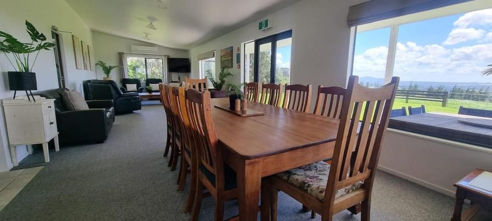 TuiHills House in Bay Of Plenty