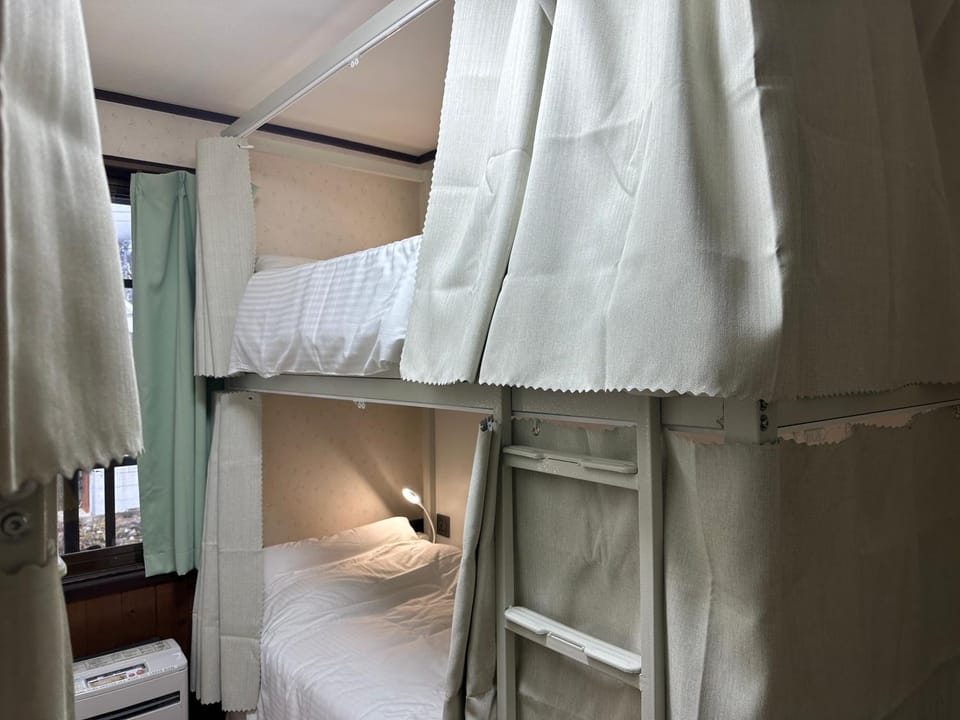 Bed, Bedroom, bunk bed