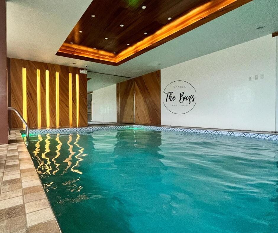 Sleek and Modern Studio Condo in Uptown by TheBaqs Apartment hotel in Cagayan de Oro