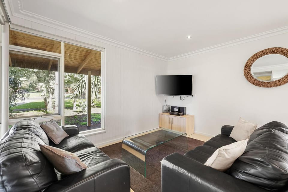 Unit 1 PI Holiday Retreat House in Cowes