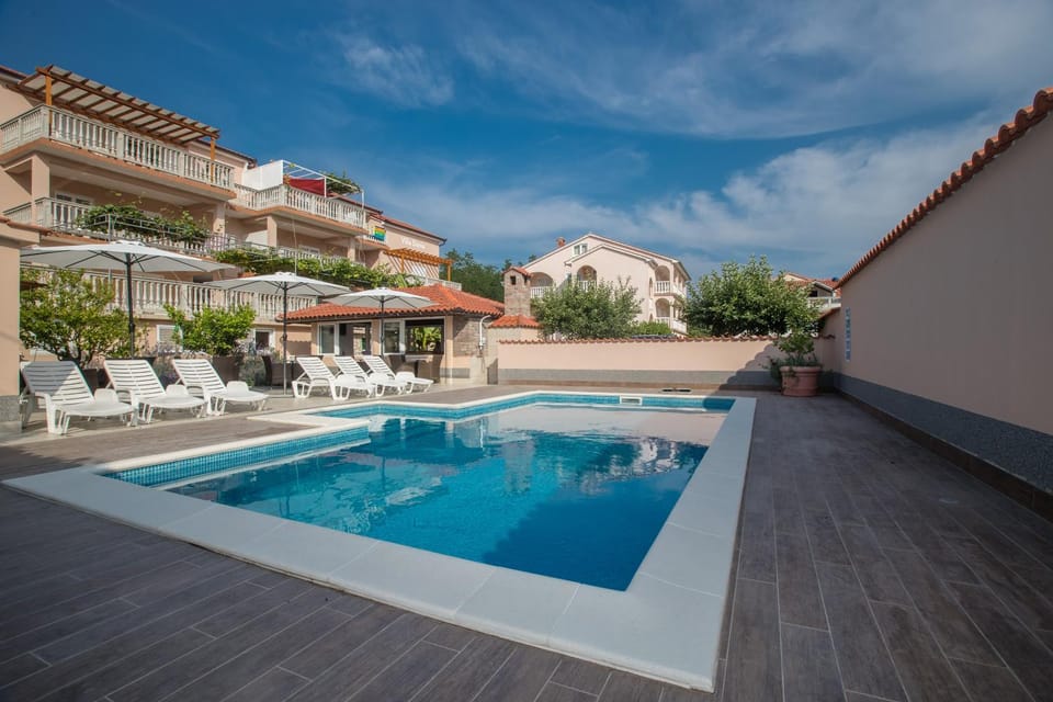 Garden, Balcony/Terrace, Beach, Area and facilities, Swimming pool