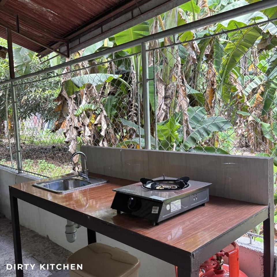 Turtle Nest Guest House - Anatahan Villa Villa in Northern Mindanao