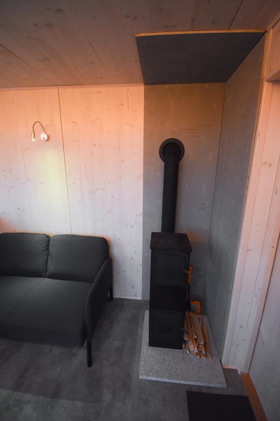 Seating area, fireplace