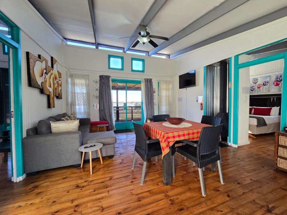 Communal lounge/ TV room