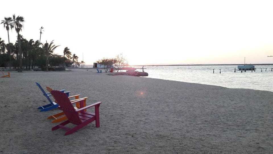 Neighbourhood, Natural landscape, Other, Beach