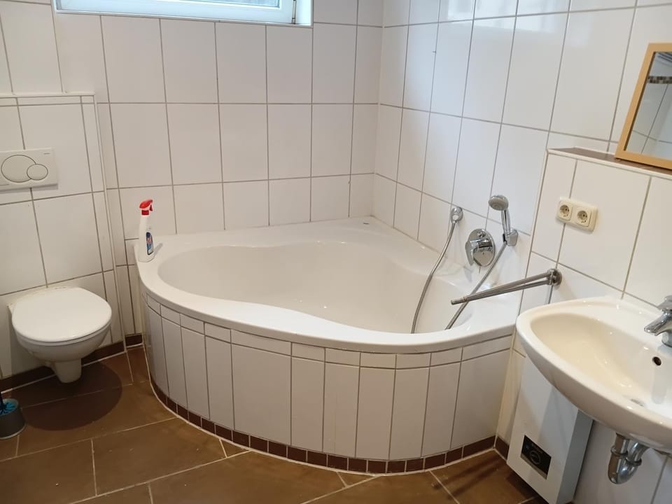 Bathroom, Bath