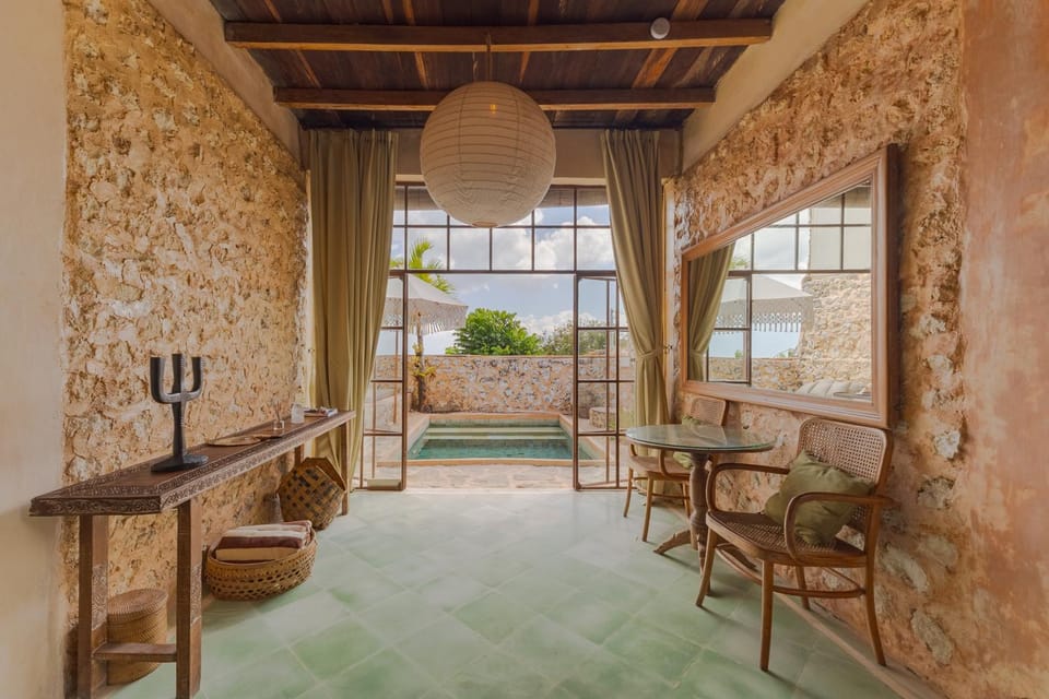 Bedroom, Pool view