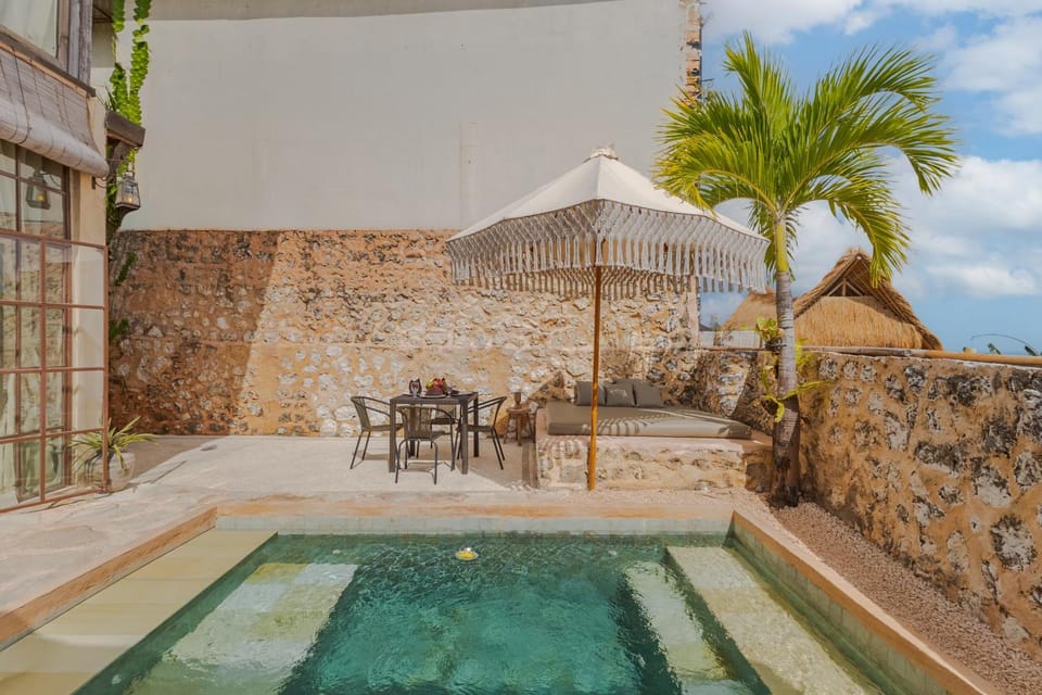 Patio, Pool view, Swimming pool, sunbed
