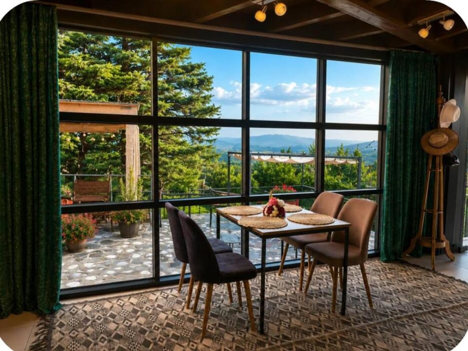 Casa Aloni Nature lodge in Georgia