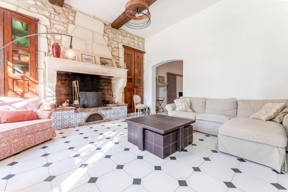 Property building, Living room