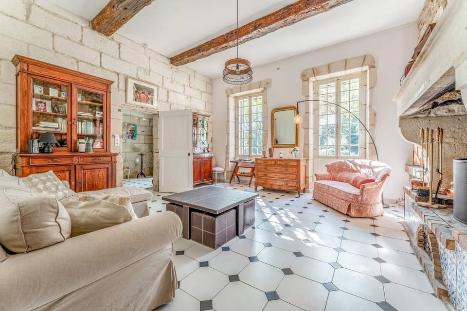 Property building, Living room