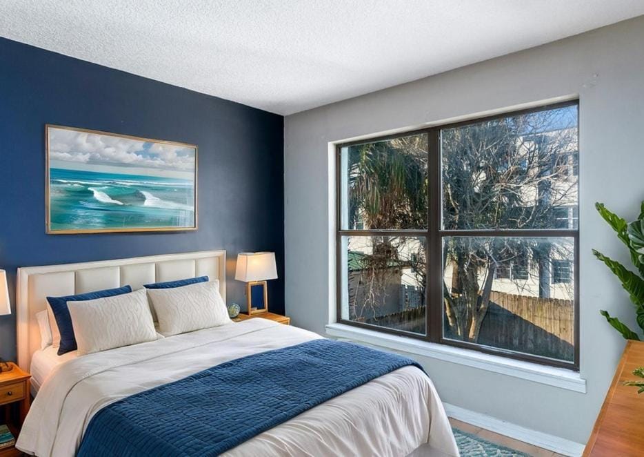 Beachside Two-Bedroom Retreat Steps from the Ocean Apartment in Jacksonville Beach