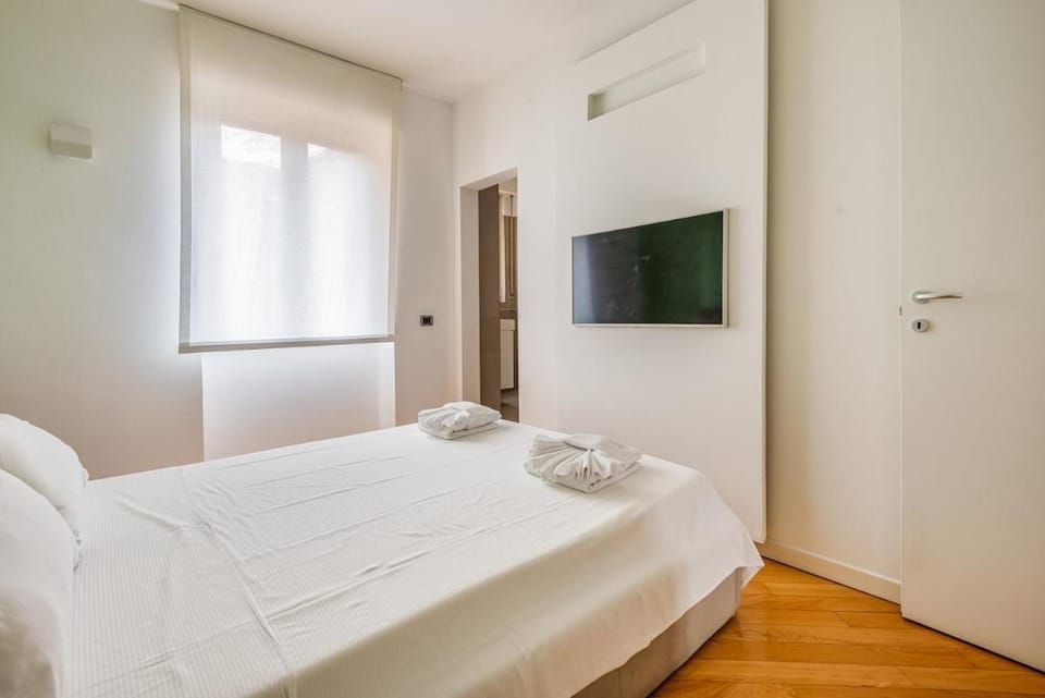 3Br Airport 14' View WiFi AirCond Family&Friends Apartment in Milan