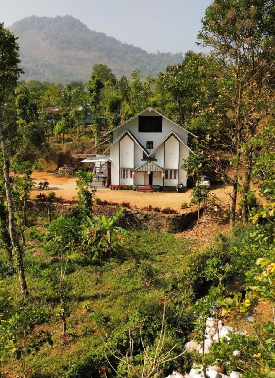 Orchid Homestay Mankulam Vacation rental in Kerala