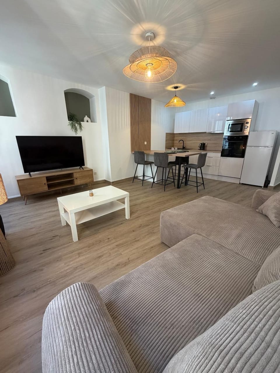 Appartement spacieux, centre-ville Apartment in Auvergne-Rhône-Alpes