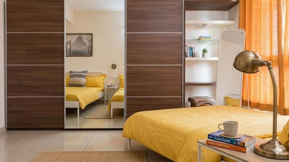 Aesthetic 2bhk at Nikoo Apartment in Bengaluru