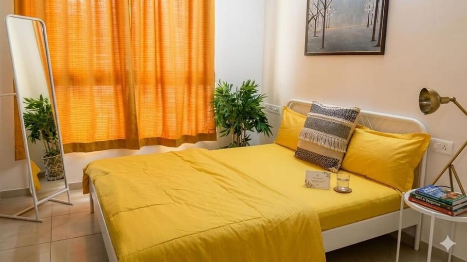 Aesthetic 2bhk at Nikoo Apartment in Bengaluru