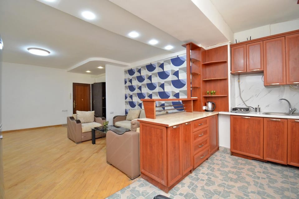 Coffee/tea facilities, Kitchen or kitchenette, Dining area, minibar, oven, stove