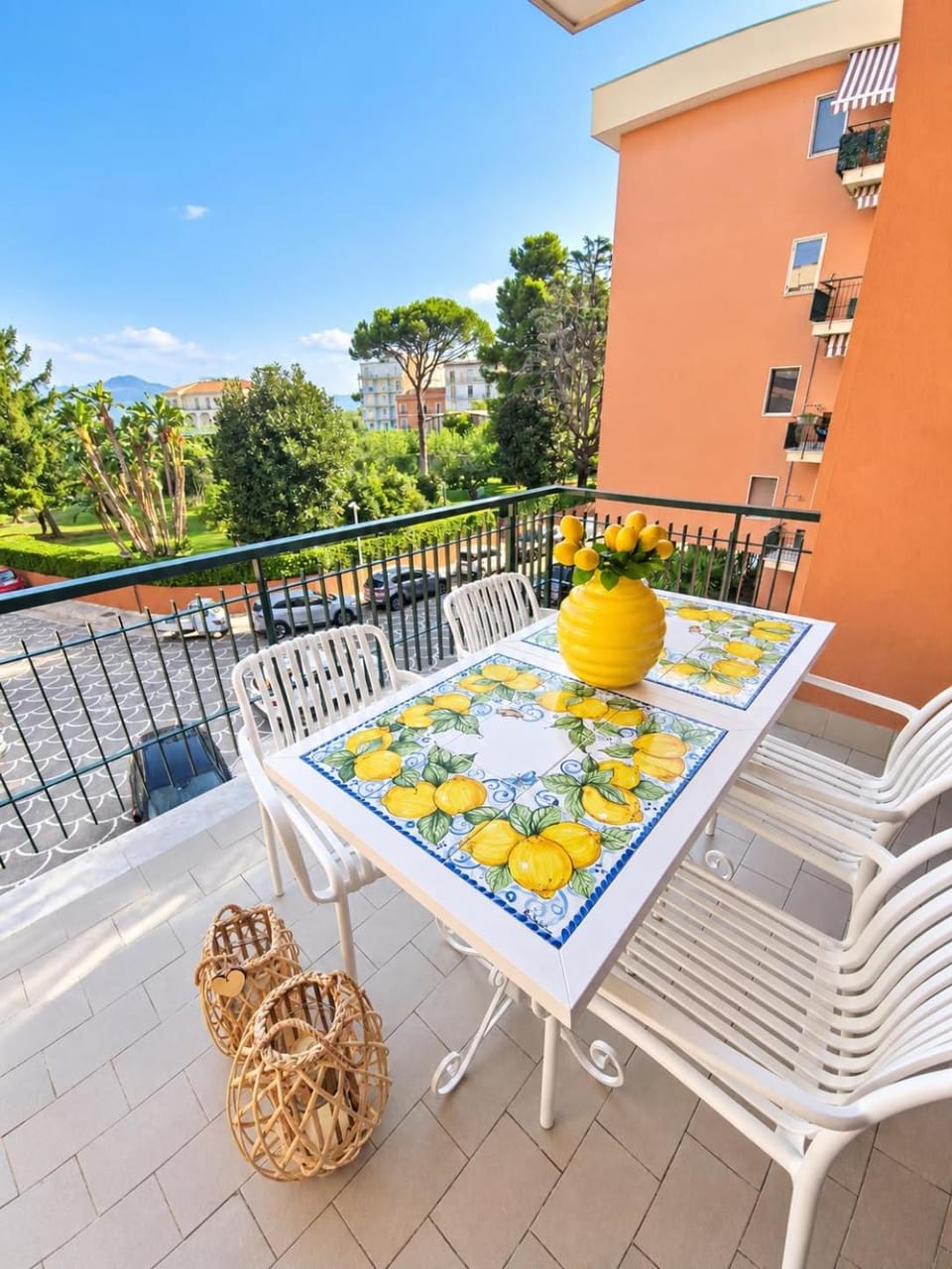 Spacious and charming Oasis in Sorrento center Apartment in Sorrento
