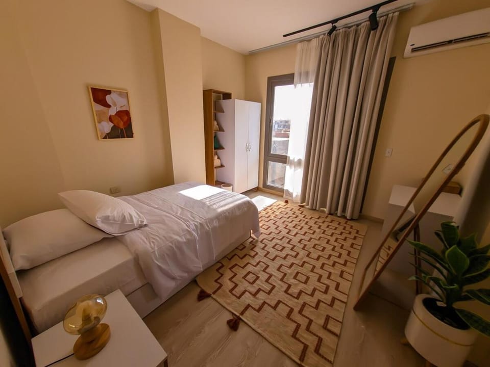 Cozy penthouse with prime location Apartment in New Cairo City
