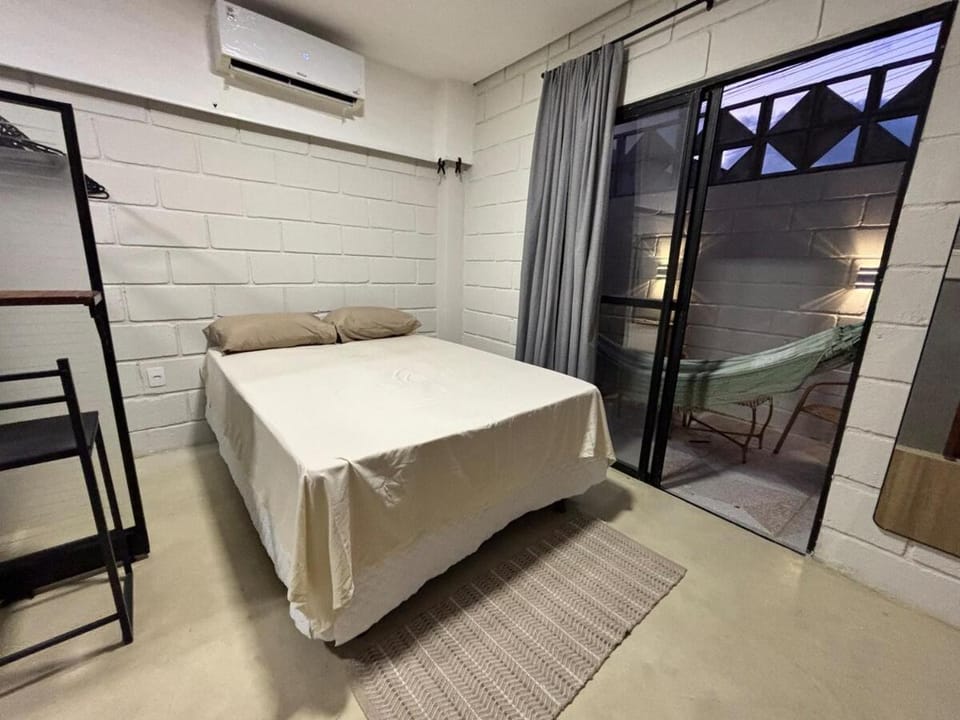 Bed, Photo of the whole room, Bedroom, air conditioner